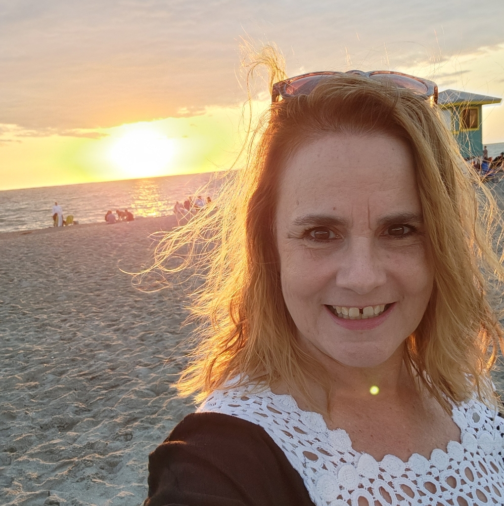 Meet your Posher, Carol